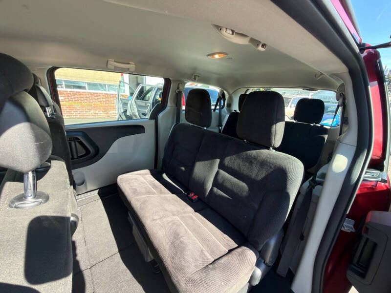 2015 Dodge Grand Caravan American Value Package