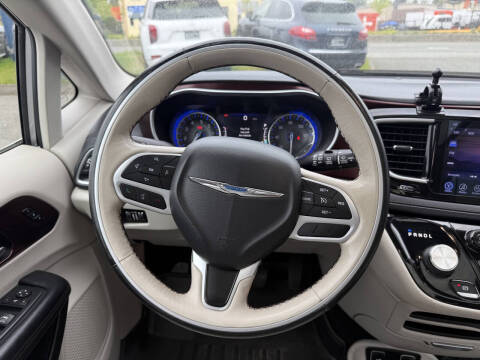 2017 Chrysler Pacifica Limited