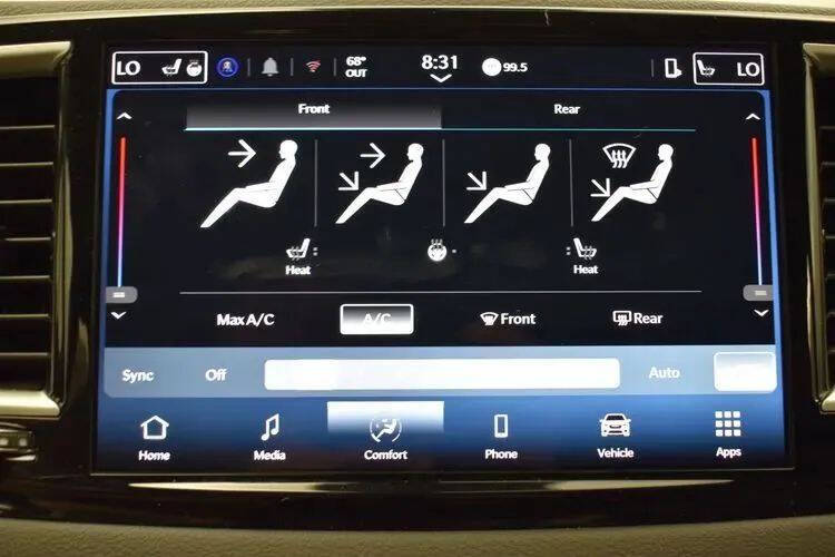 2025 Chrysler Pacifica Select