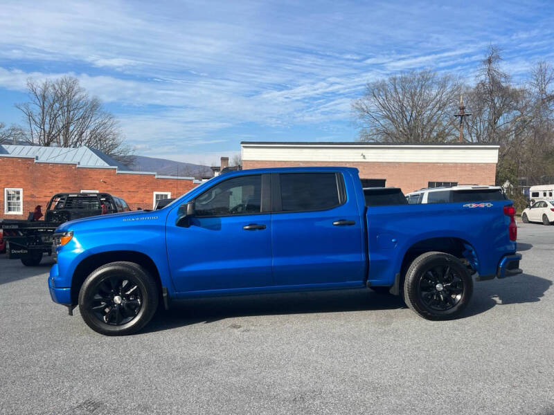 2022 Chevrolet Silverado 1500 Custom