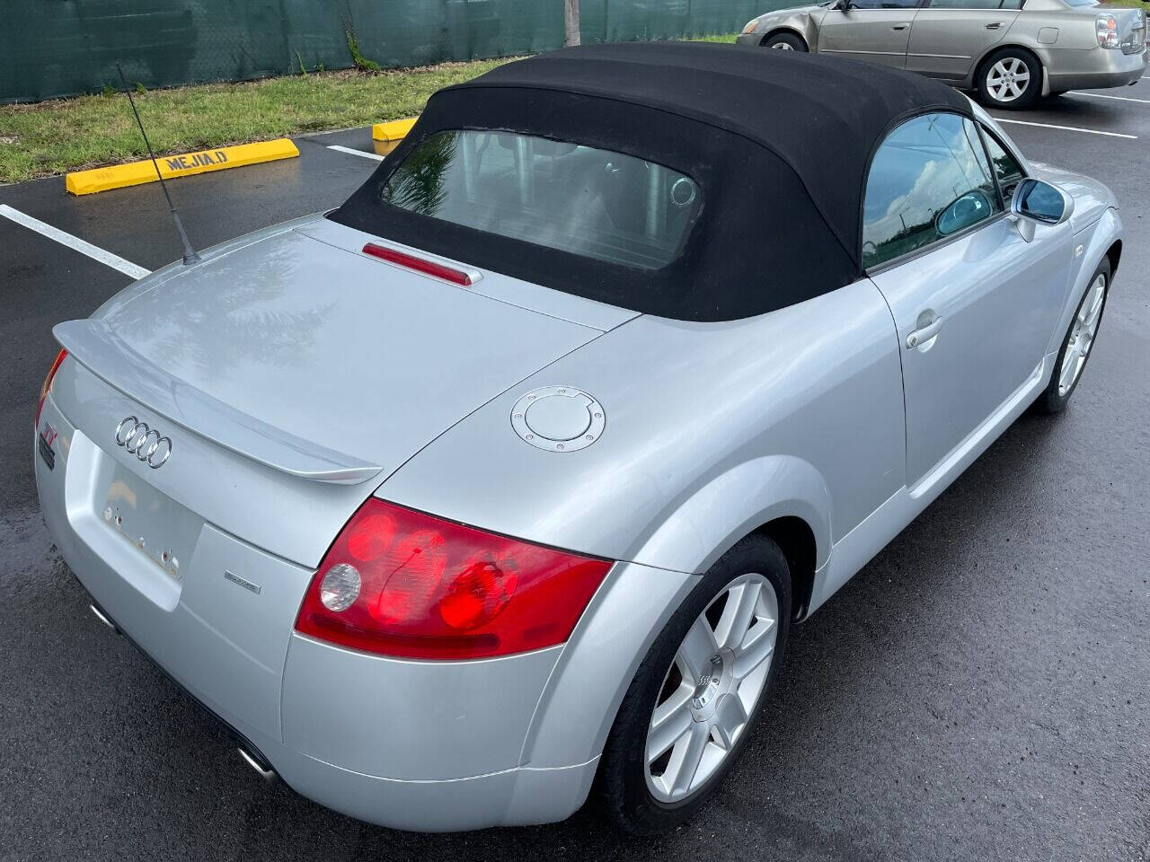 2001 AUDI TT Roadster - $7,900
