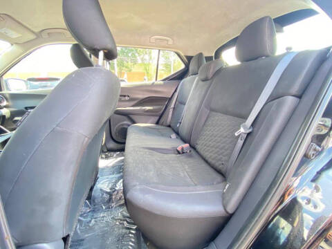 2022 Nissan Kicks SV