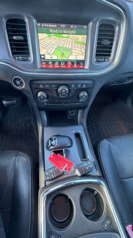 2012 Dodge Charger SXT