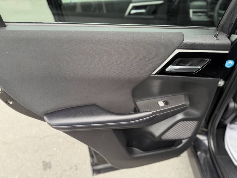 2022 Mitsubishi Outlander ES
