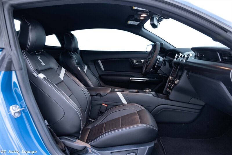 2020 Ford Mustang 40