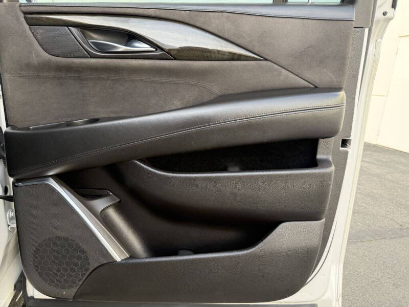 2016 Cadillac Escalade ESV Platinum