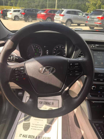 2017 Hyundai Sonata Hybrid SE