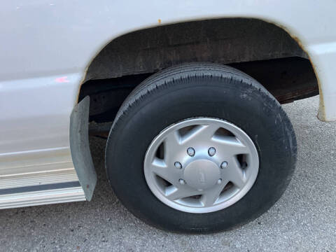 2011 Ford E-Series E-250