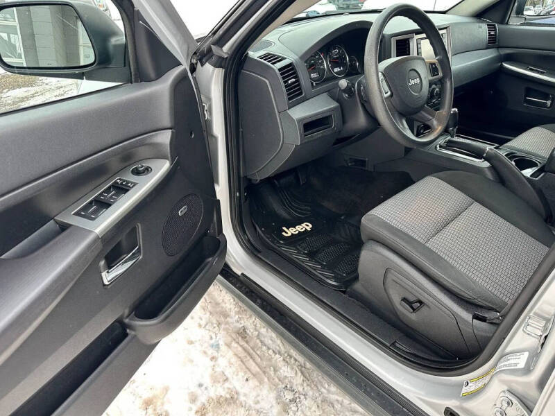 2009 Jeep Grand Cherokee Laredo