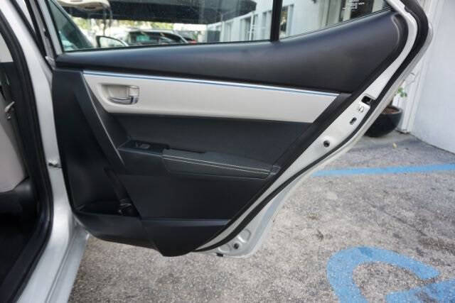 2016 Toyota Corolla LE