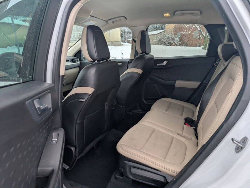 2020 Ford Escape SEL