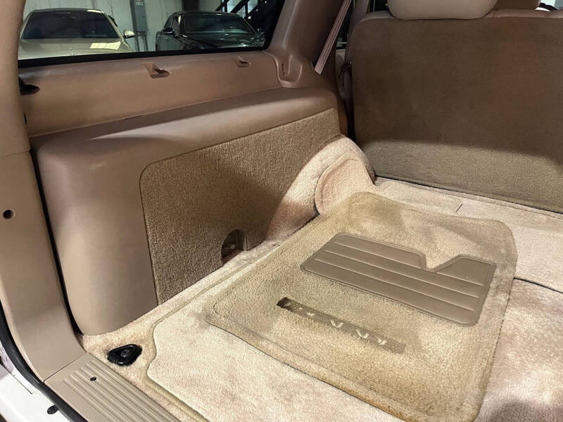 2000 Cadillac Escalade