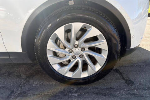 2024 Land Rover Discovery P300 S