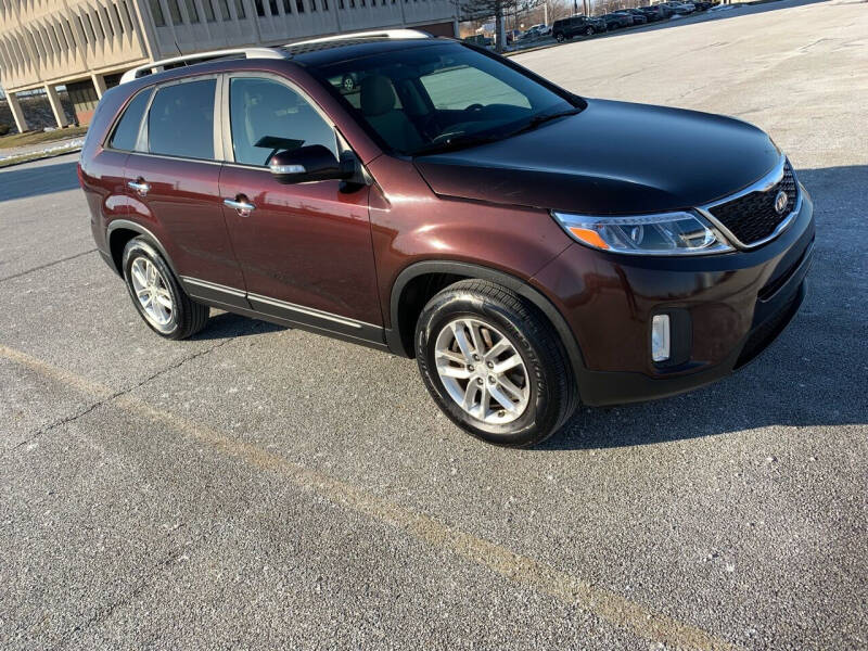 2015 Kia Sorento for sale at D B MOTORS in Eastlake OH