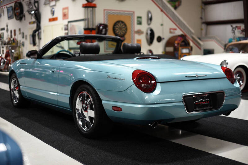 2002 Ford Thunderbird Deluxe