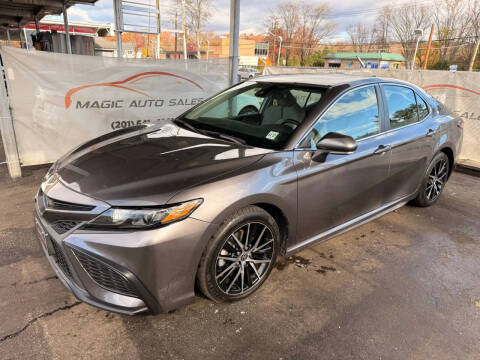 2023 Toyota Camry Hybrid