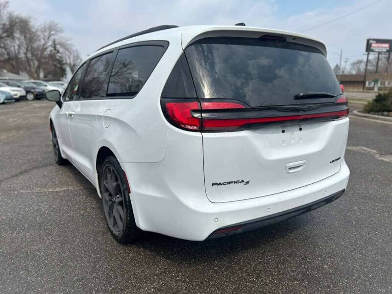 2025 Chrysler Pacifica Limited