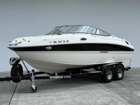 2013 Stingray Boats 215LR