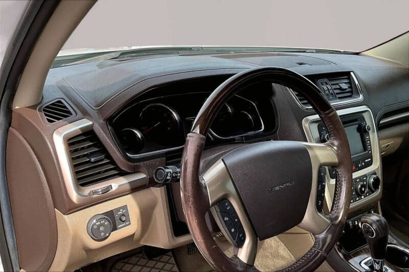 2016 GMC Acadia Denali