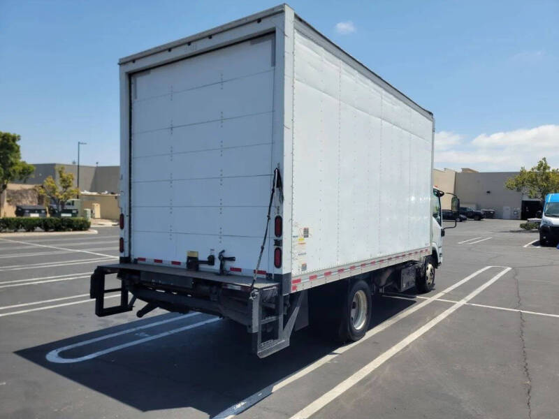 2016 Isuzu NRR