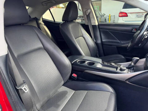 2016 Lexus IS 200t