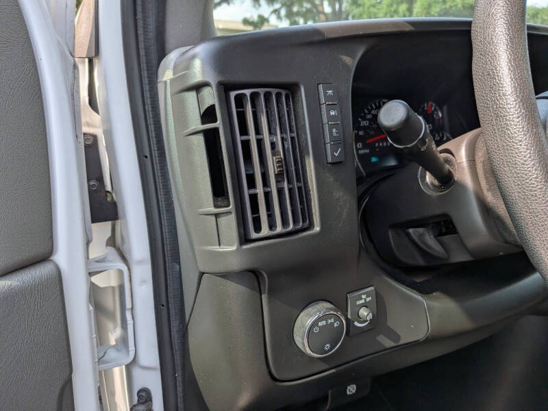 2023 Chevrolet Express 2500