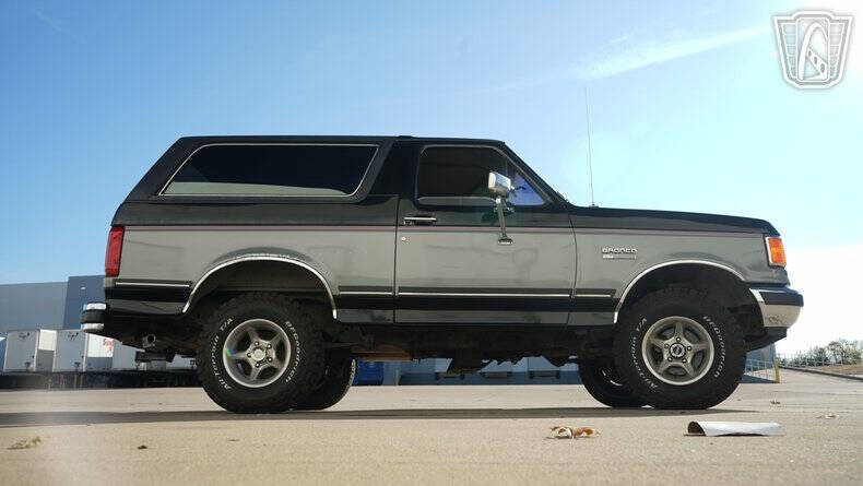 1990 Ford Bronco XLT