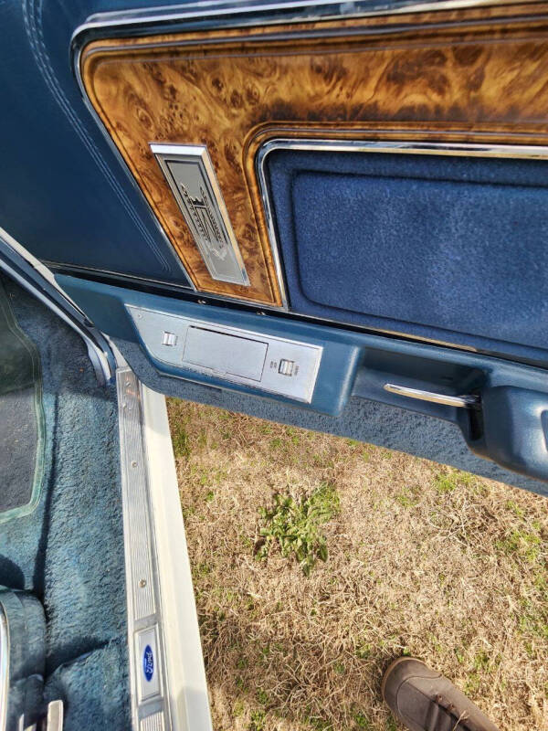 1975 Ford LTD