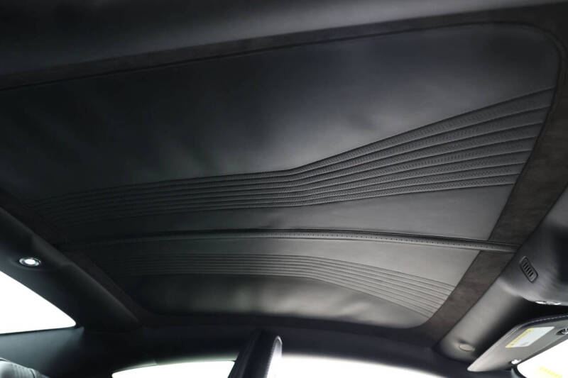 2018 Aston Martin DB11 V12