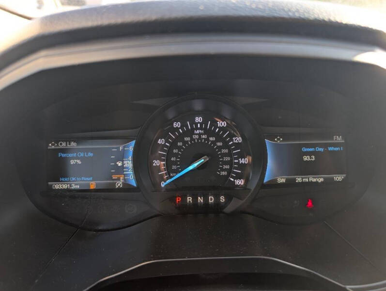 2022 Ford Edge Titanium