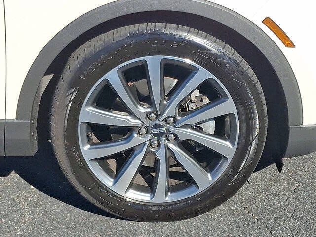 2019 Lincoln Nautilus Select