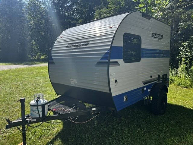 2023 Sunset Park RV Sunray