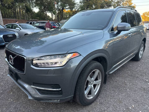 2017 Volvo XC90 T5 Momentum