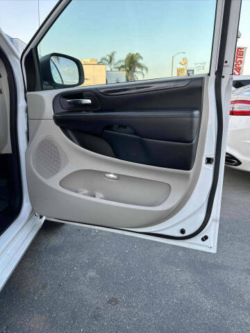 2019 Dodge Grand Caravan SE