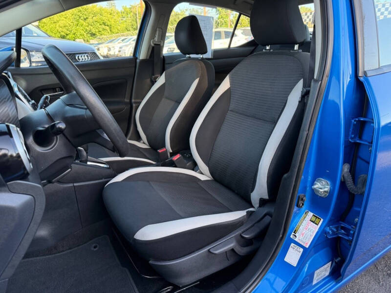 2021 Nissan Versa SV