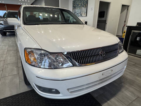 2000 Toyota Avalon for sale at Evolution Autos in Whiteland IN