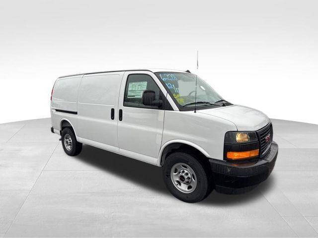 2025 GMC Savana 2500