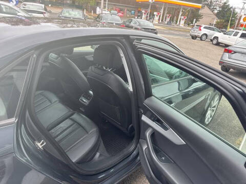 2017 Audi A4 2.0T quattro Premium