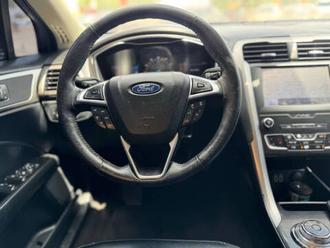 2020 Ford Fusion SEL