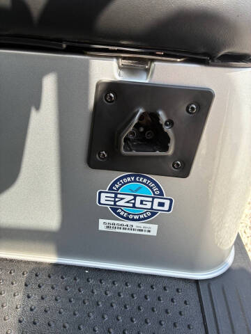 2021 E-Z-GO RXV ELiTE