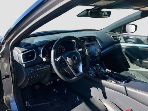 2023 Nissan Maxima 3.5 SR