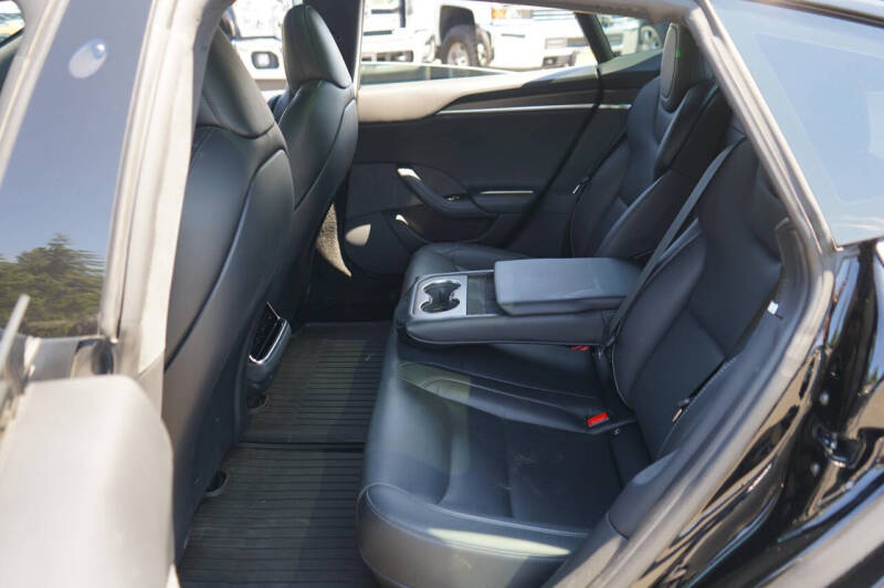 2022 Tesla Model S Plaid