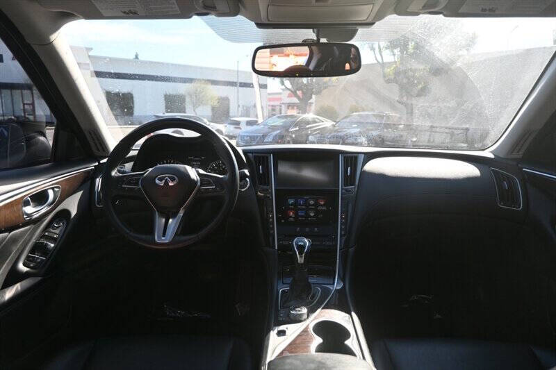 2018 Infiniti Q50 3.0T Luxe