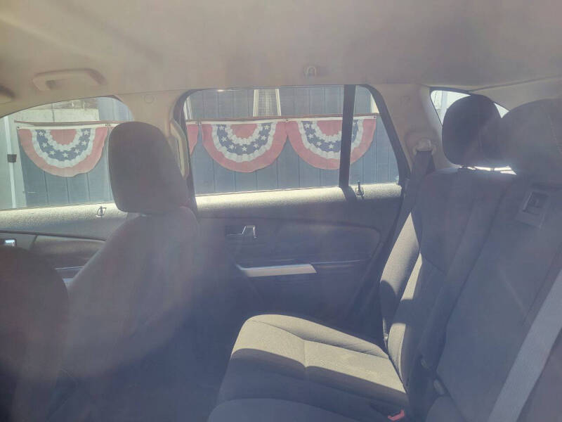 2011 Ford Edge SE
