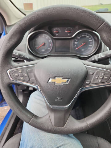 2017 Chevrolet Cruze LT Auto