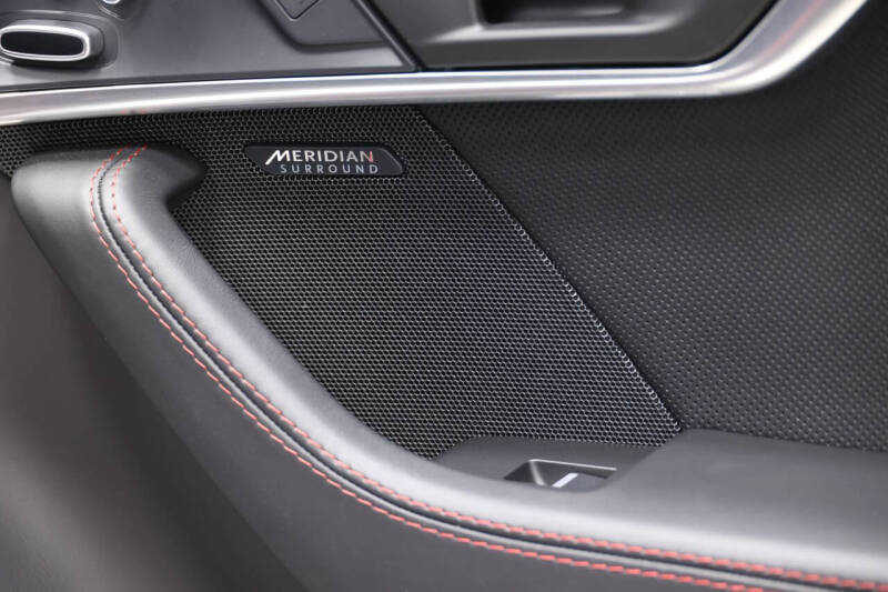 2021 Jaguar F-TYPE R