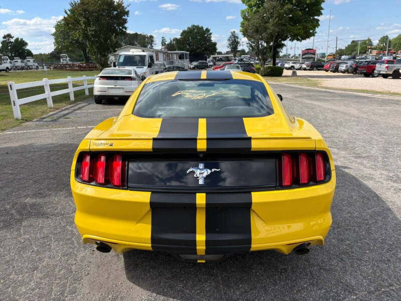 2016 Ford Mustang V6
