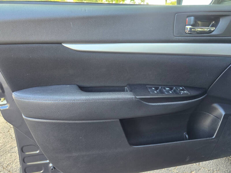 2013 Subaru Outback 2.5i Premium