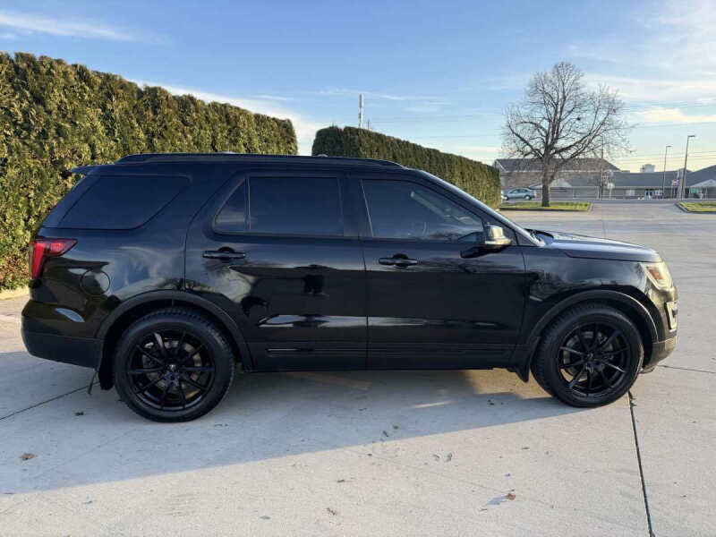 2016 Ford Explorer Sport