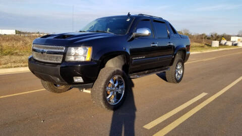 2007 Chevrolet Avalanche for sale at Tennessee Valley Wholesale Autos LLC in Huntsville AL